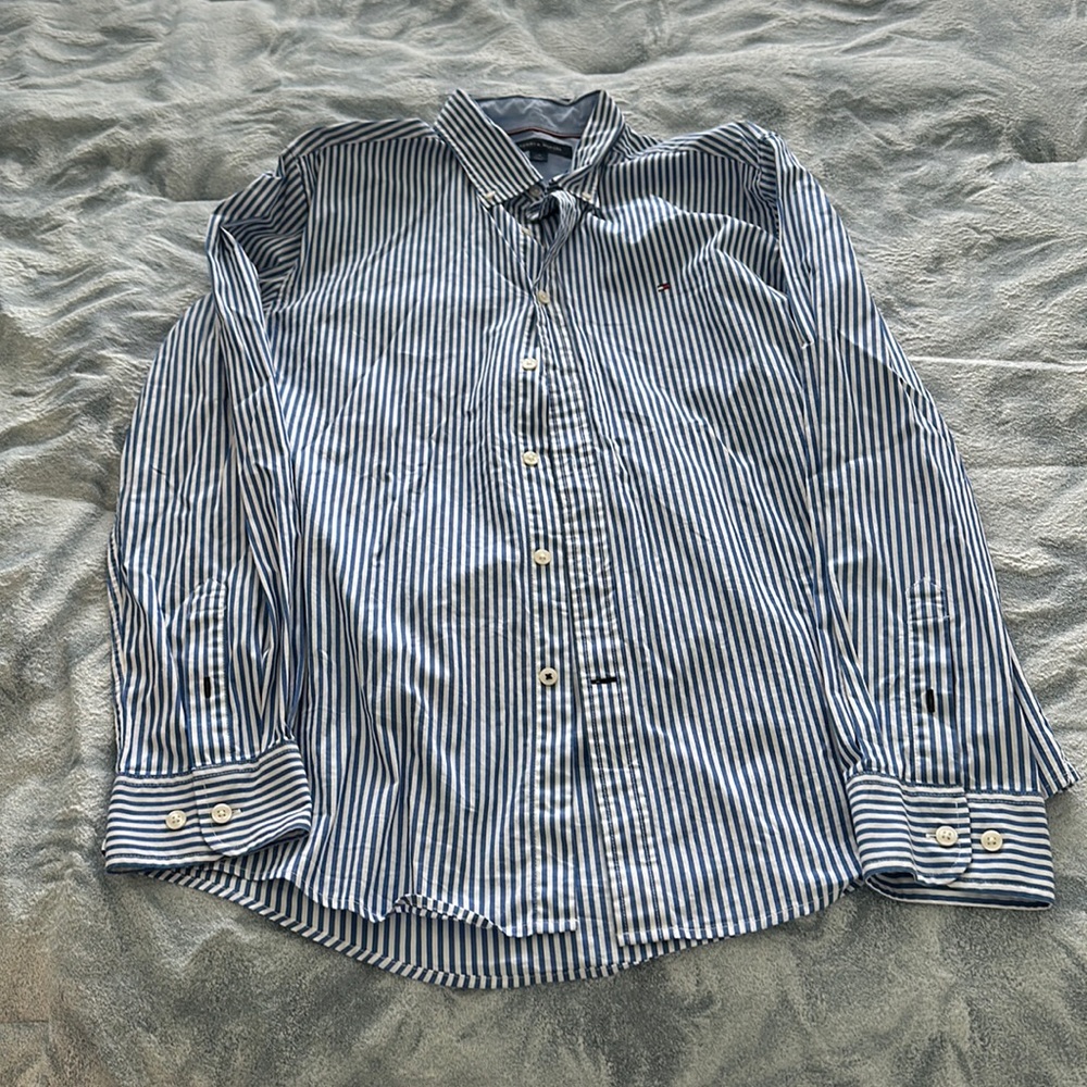 Tommy Hilfiger button down!